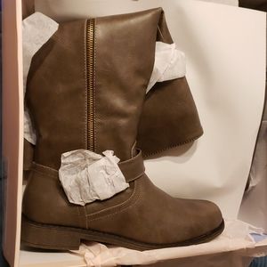 Zippered Wide Calf Flat Boots